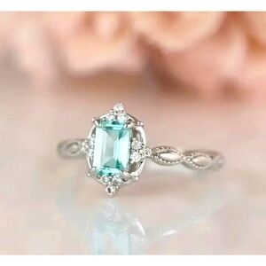 Silver Ring with Aquamarine Gemstone
